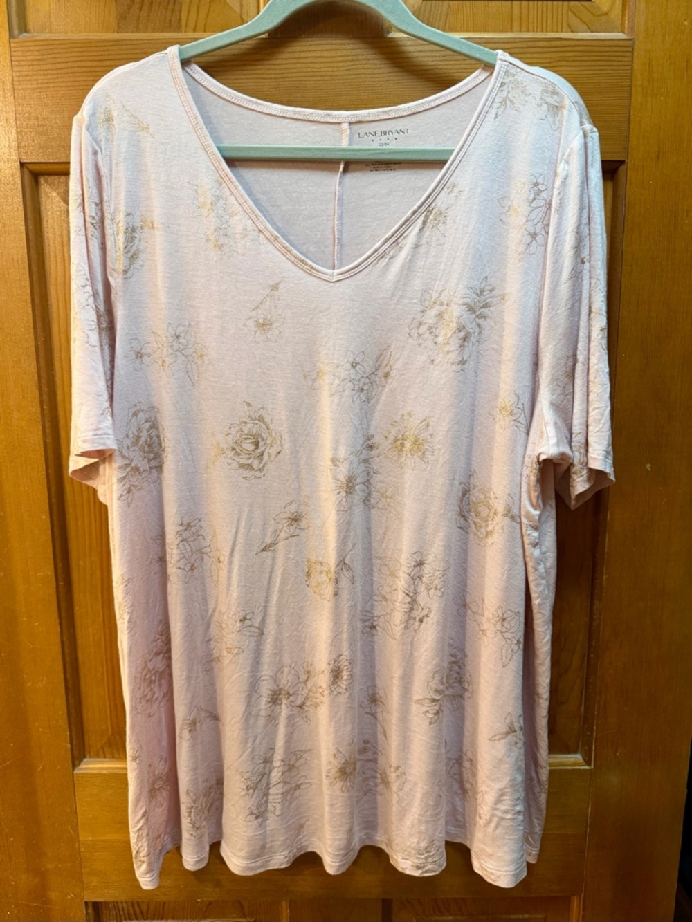 Lane Bryant Blush Pink Floral V-Neck Short Sleeve Tee